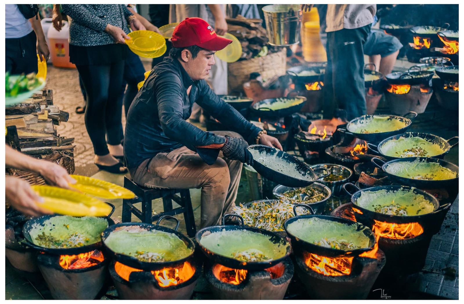 Ho Chi Minh City Street Food Guide: Best Districts, Food Streets & Must-Try Dishes