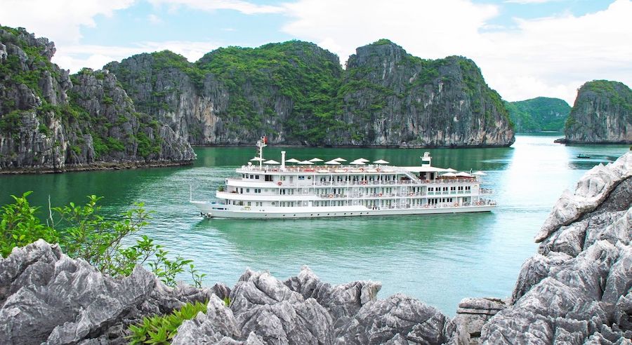 Au Co Cruise
