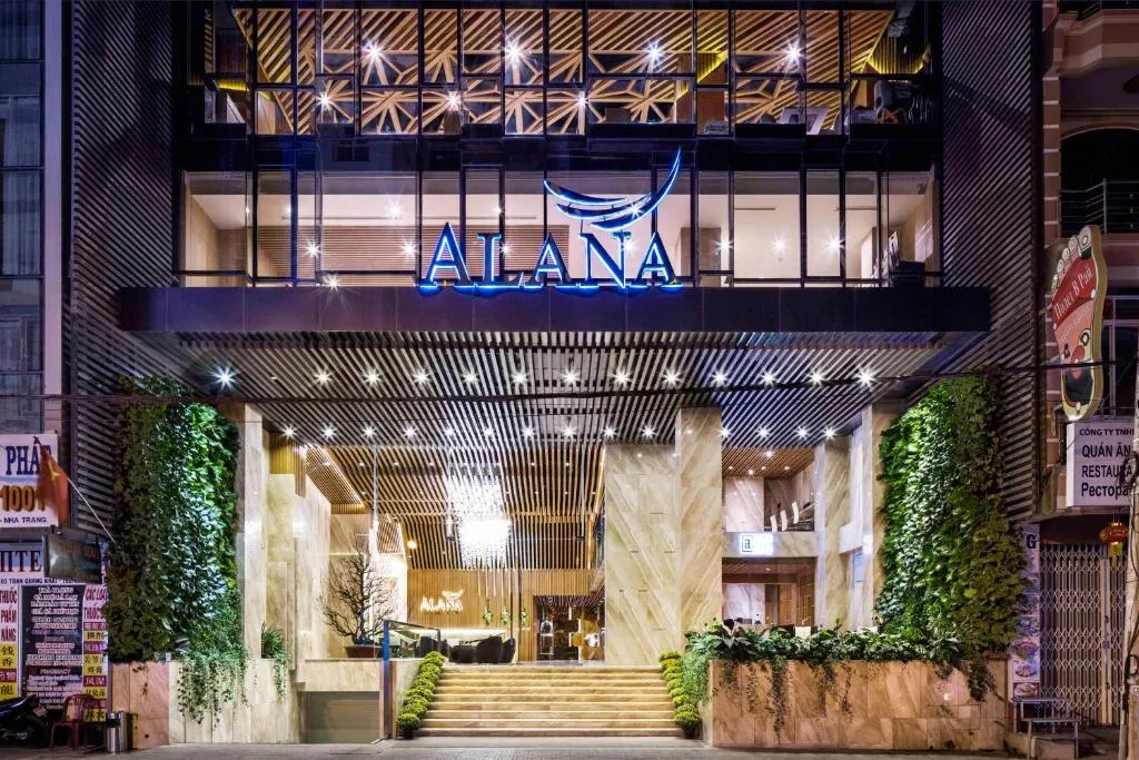Alana Beach Hotel over view